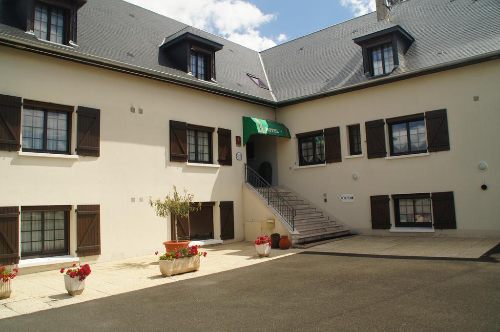 Contact Hotel Du Relais Thouars Εξωτερικό φωτογραφία