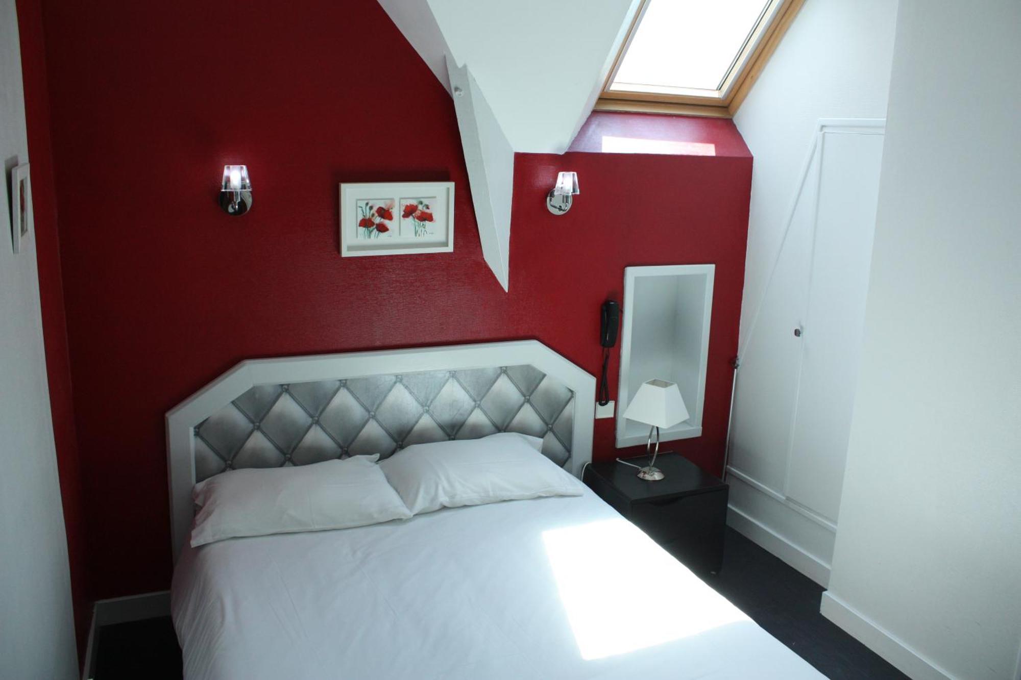 Contact Hotel Du Relais Thouars Εξωτερικό φωτογραφία