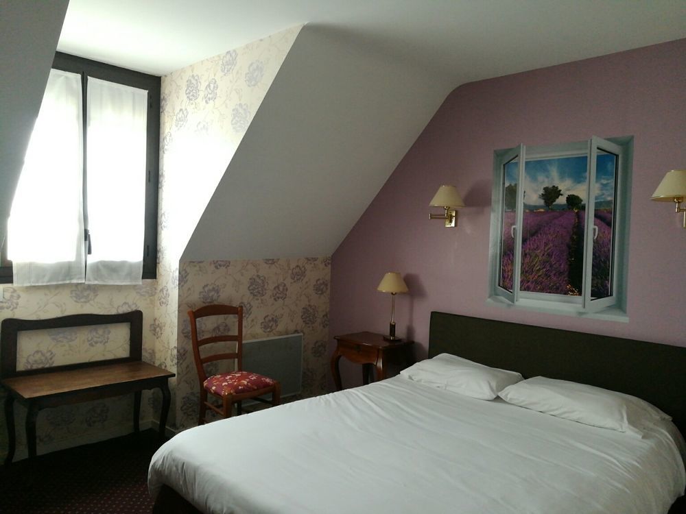 Contact Hotel Du Relais Thouars Εξωτερικό φωτογραφία