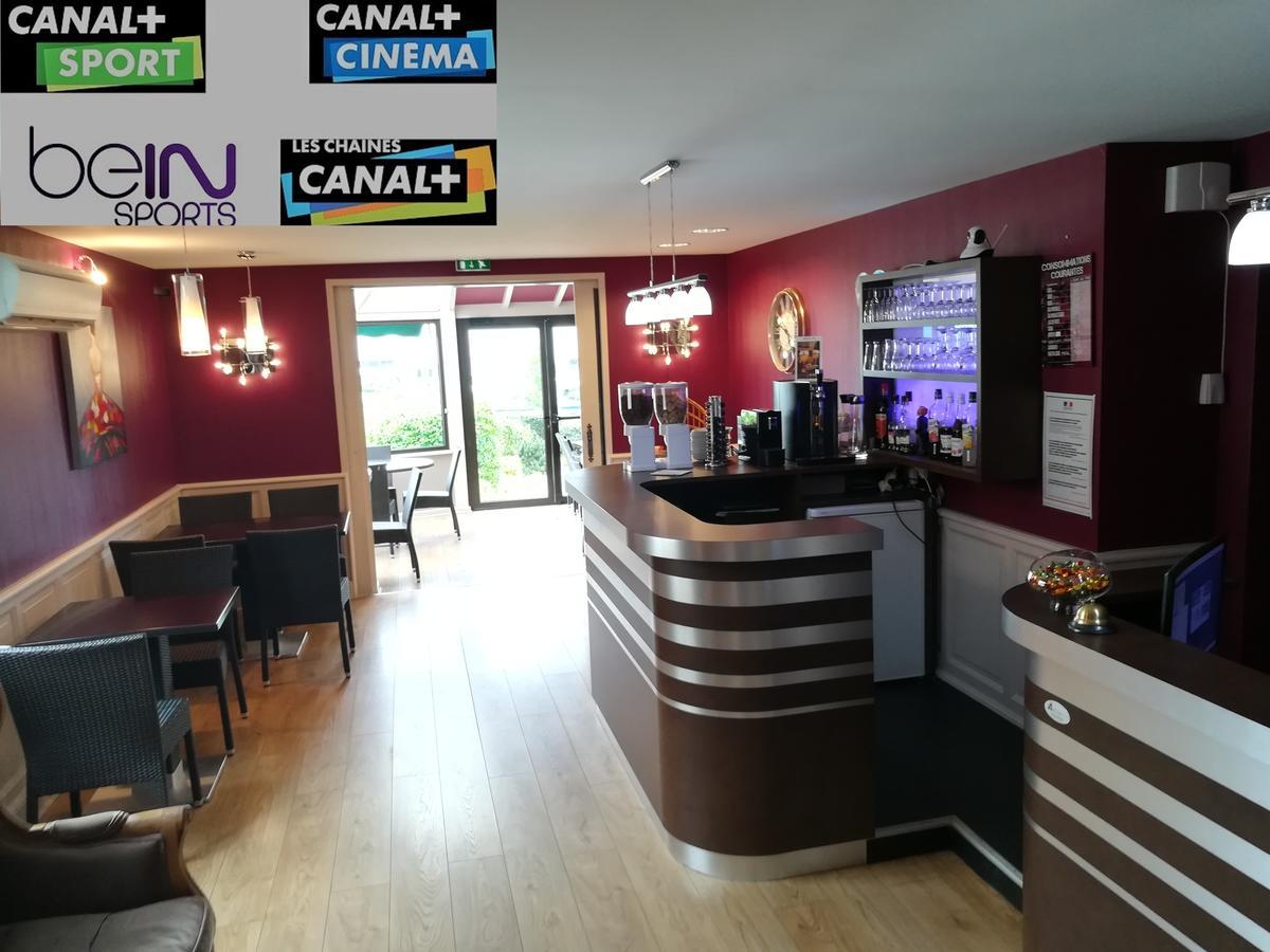 Contact Hotel Du Relais Thouars Εξωτερικό φωτογραφία