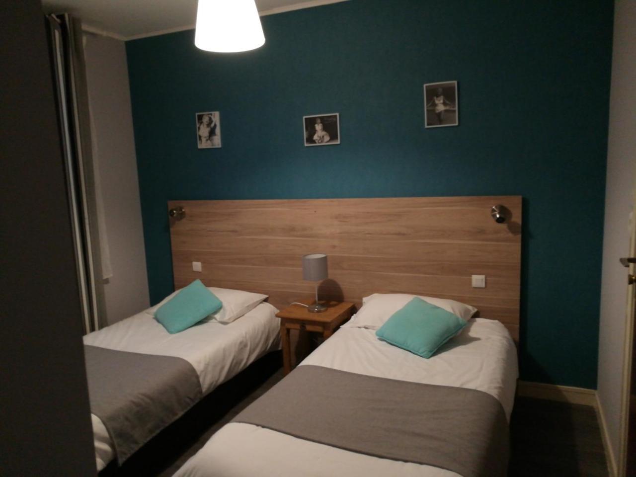 Contact Hotel Du Relais Thouars Εξωτερικό φωτογραφία